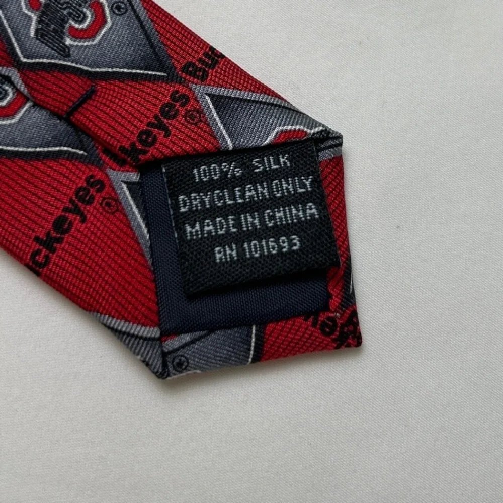 Larson Mens Ohio State Buckeyes NCAA Silk Diamond Logo Necktie 57